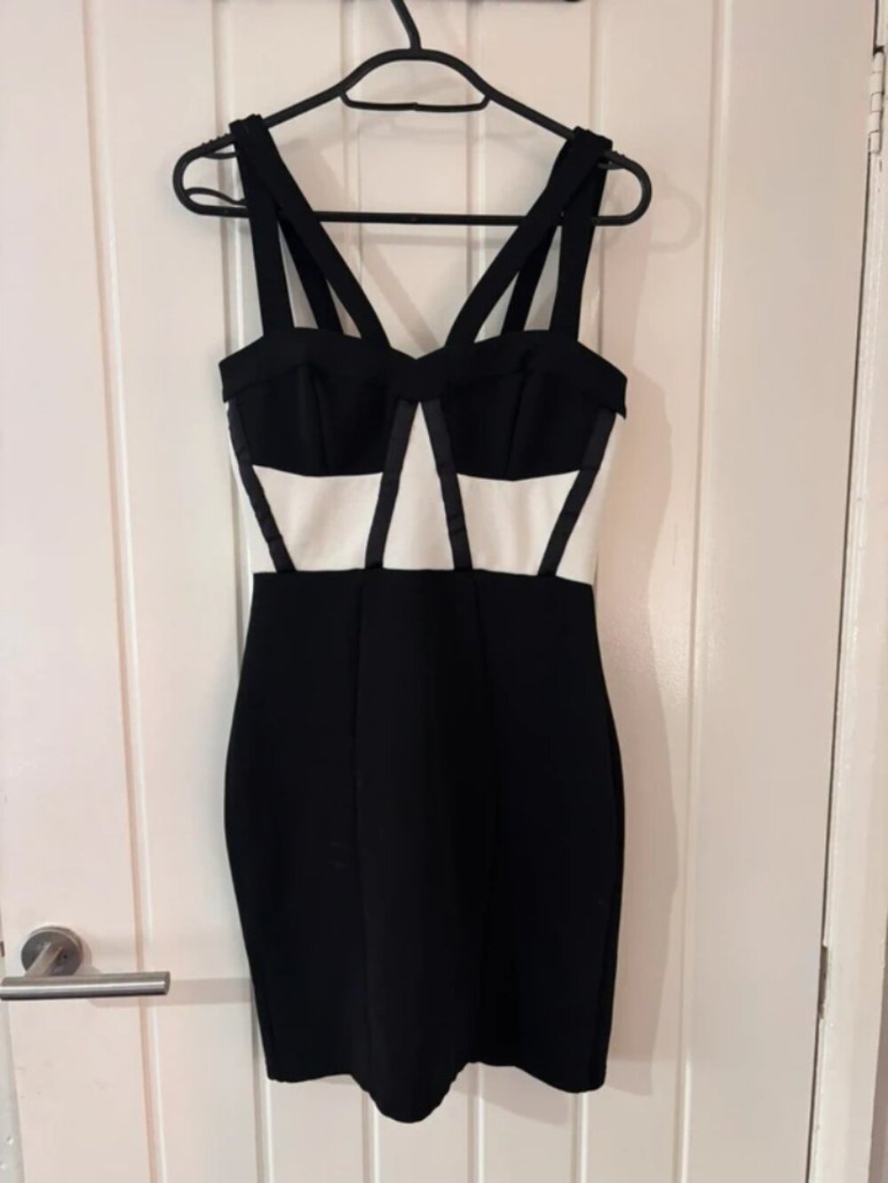 Black and white bodycon zip up dress - size  8